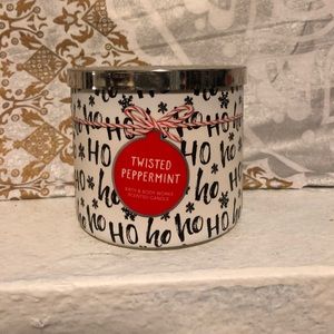 Bath & Body Works ‘Twisted Peppermint’ Candle